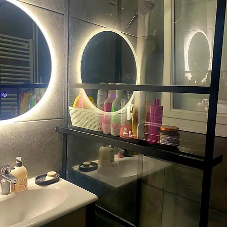 Apartment Lovely With Parking