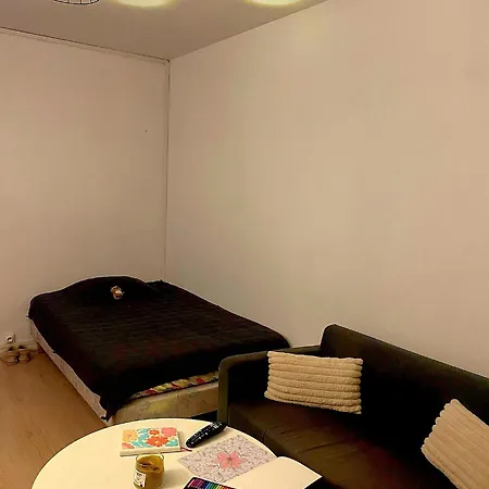 Cosy For Teams & Groups & Family With Parking