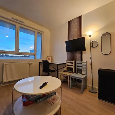 Cosy For Teams & Groups & Family With Parking