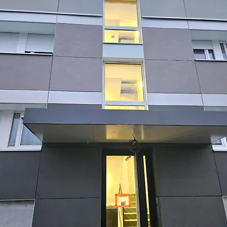 Appartement Cosy For Teams & Groups & Family With Parking