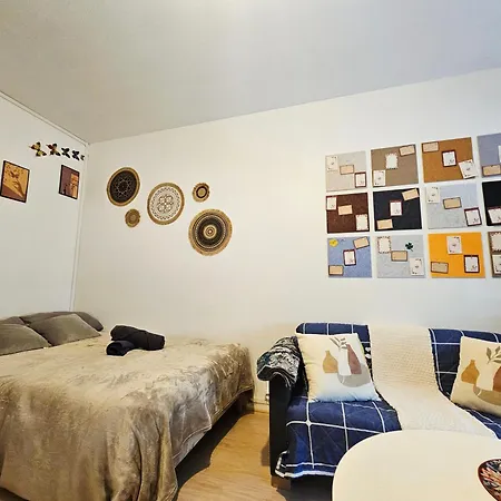 Appartamento Cosy For Teams & Groups & Family With Parking
