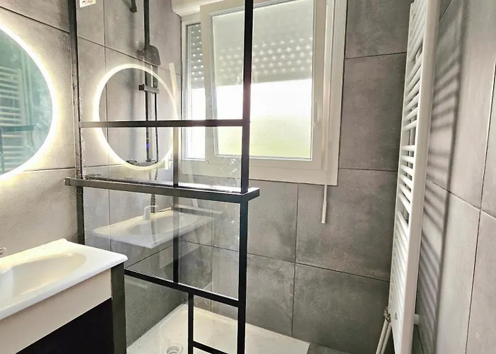 Lovely With Parking Apartment Merignac (Gironde)