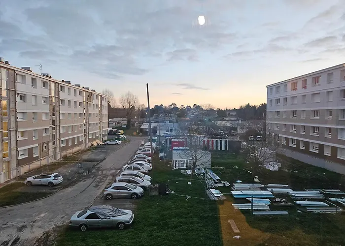 Cosy For Teams & Groups & Family With Parking Mérignac